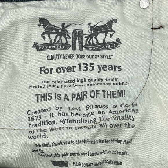 Levi’s 569 Dark Wash Men’s Jean Shorts Loose Straight Red Tab Sz.‎ 36” Like New - Picture 8 of 10